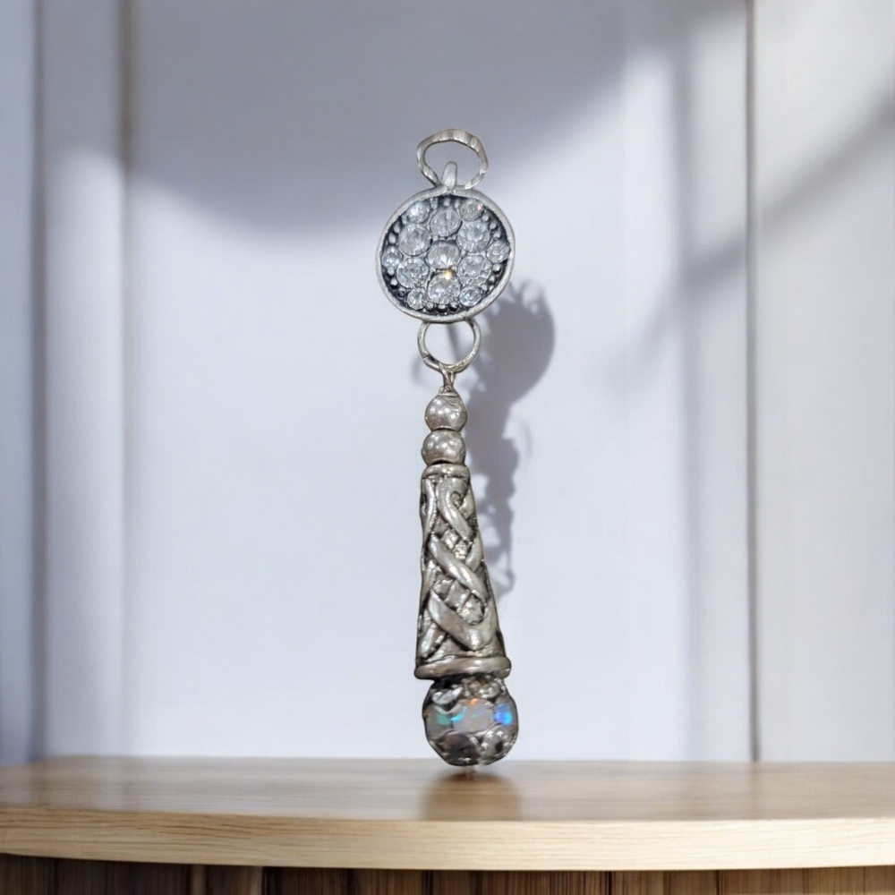 Lia Sophia Crystal pendant